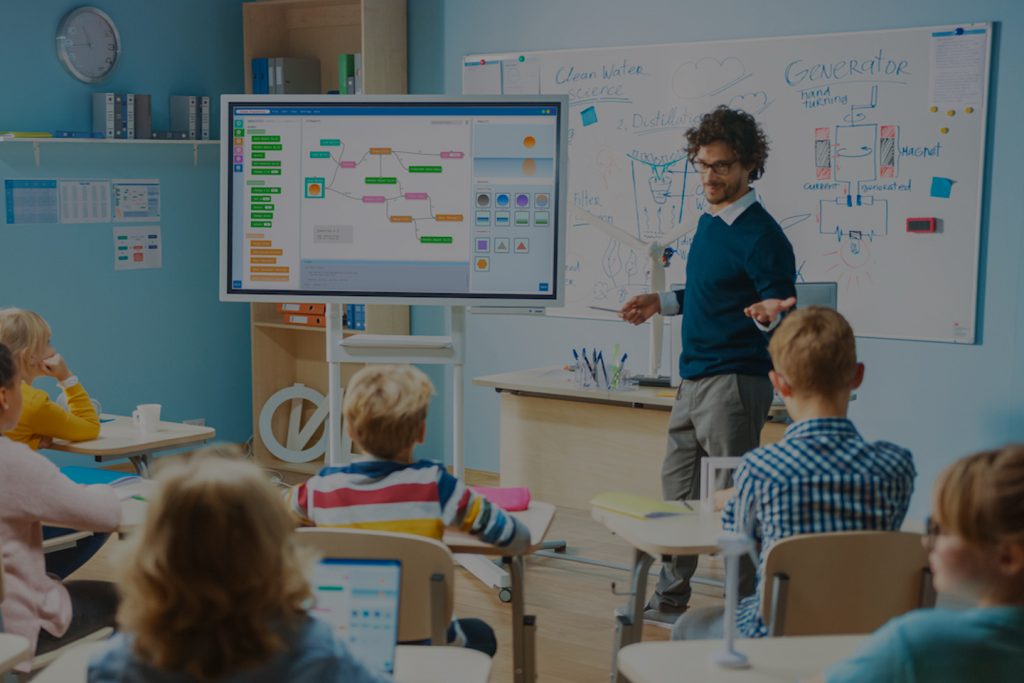 Una Lezione Strutturata Alla Lim Centrata Sul Docente Corso Online Skill LIM per personale docente - Corsi Online Certificati